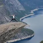 Trolltunga
