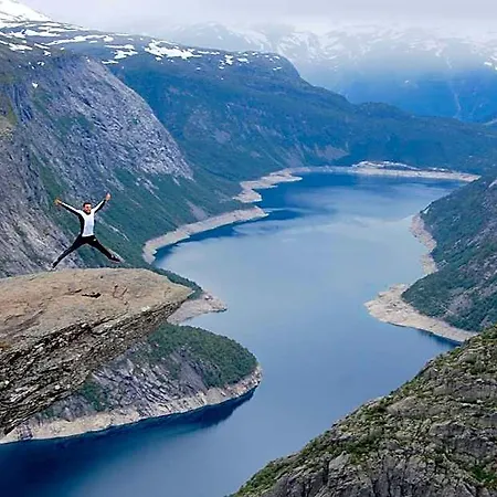 Hostel Trolltunga