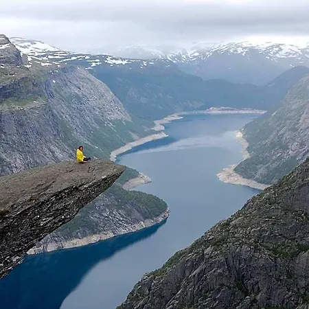 Trolltunga Odda