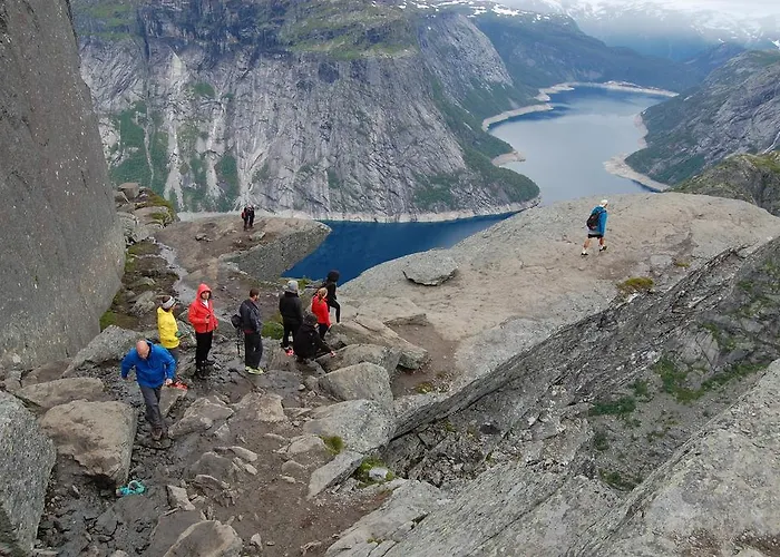 Trolltunga * Odda