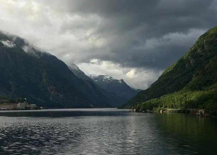 Trolltunga Vandrarhem *